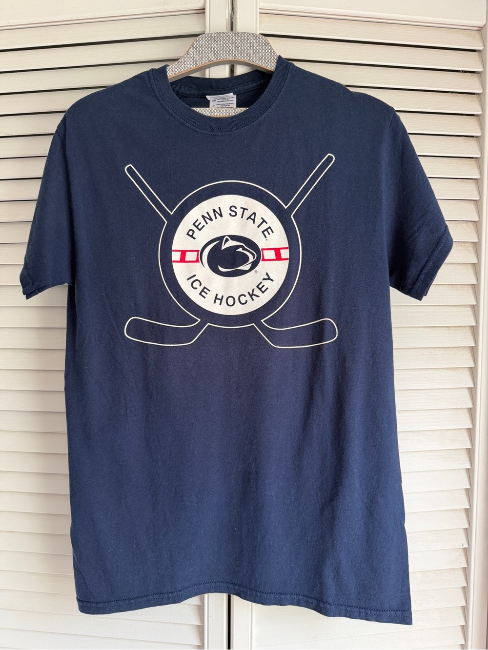 S🐾🏒 Penn State Hockey Navy Blue Short Sleeve T Shirt Unisex PSU Nittany Lions 🐱
